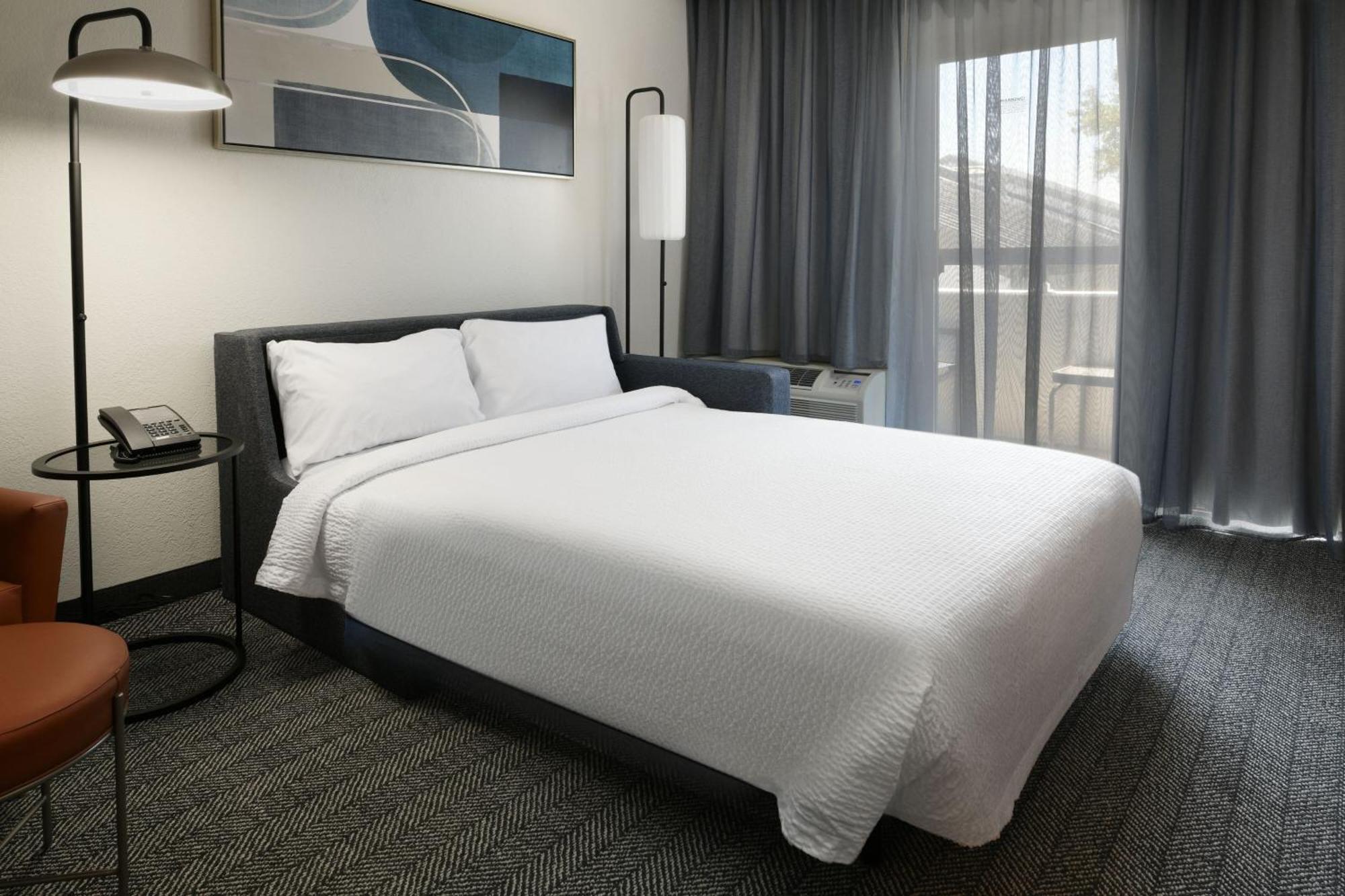 Courtyard Dallas Las Colinas Irving Extérieur photo