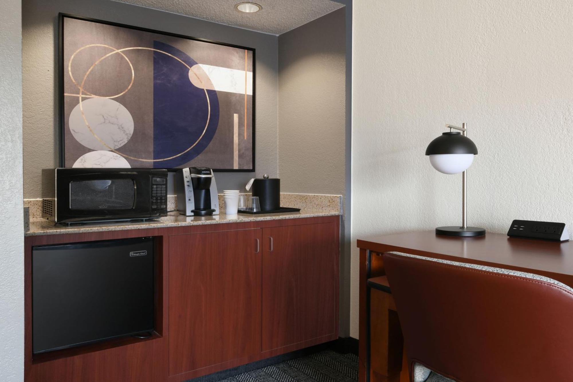 Courtyard Dallas Las Colinas Irving Extérieur photo